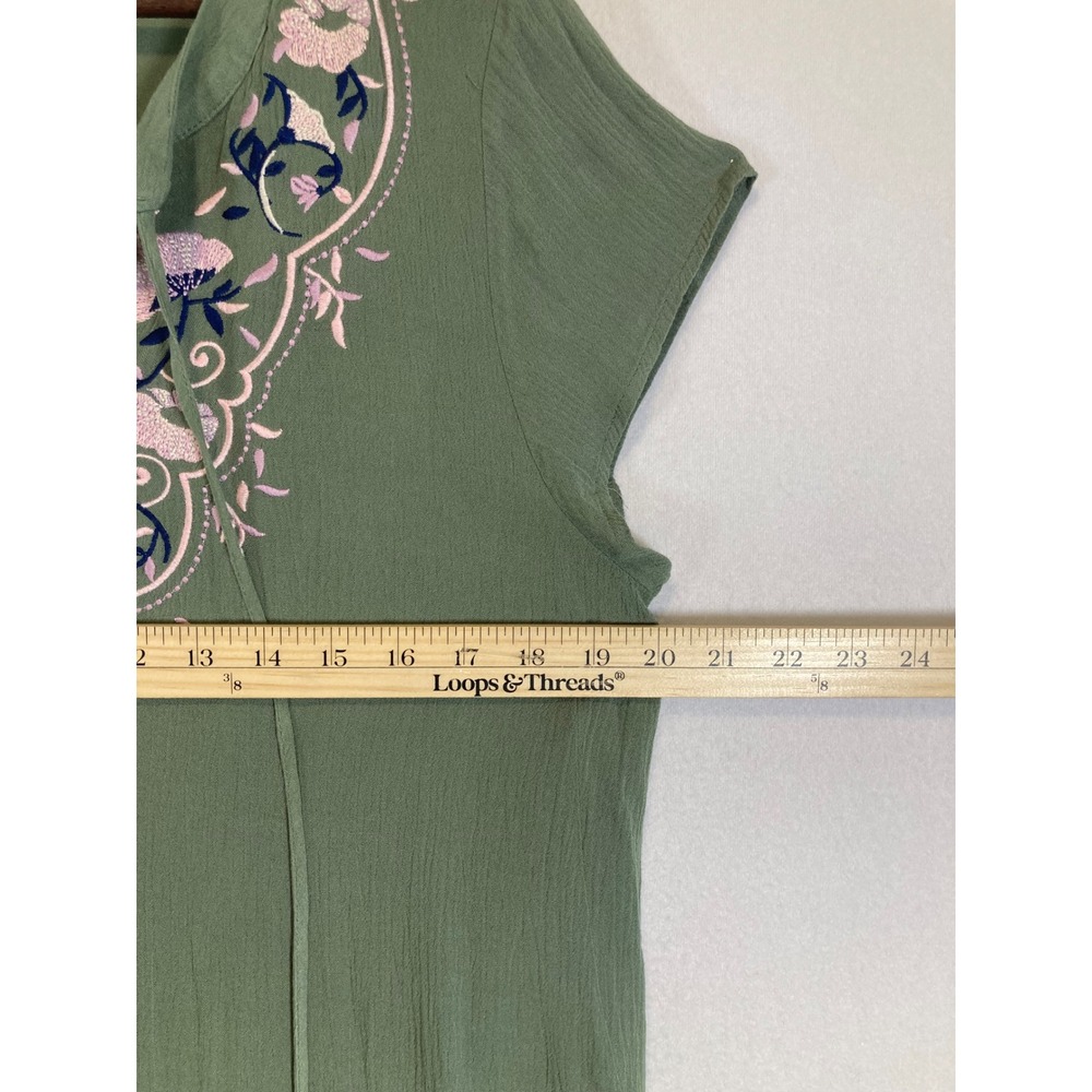 Boho Mi Ami Women Medium Olive Green Embroidered Floral V-Neck Tunic Dress‎ - Picture 6 of 12